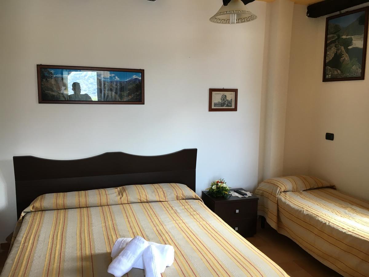 La Bastia Bed & Breakfast ชิลลา ภายนอก รูปภาพ