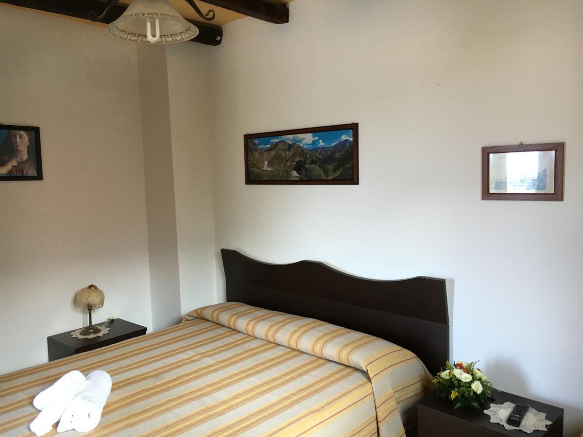 La Bastia Bed & Breakfast ชิลลา ภายนอก รูปภาพ