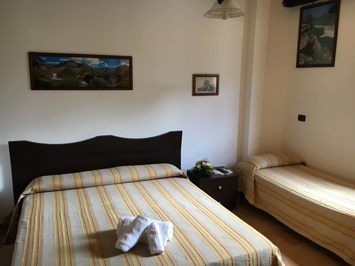 La Bastia Bed & Breakfast ชิลลา ภายนอก รูปภาพ