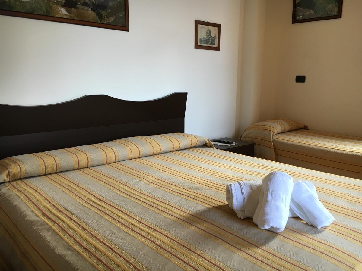 La Bastia Bed & Breakfast ชิลลา ภายนอก รูปภาพ