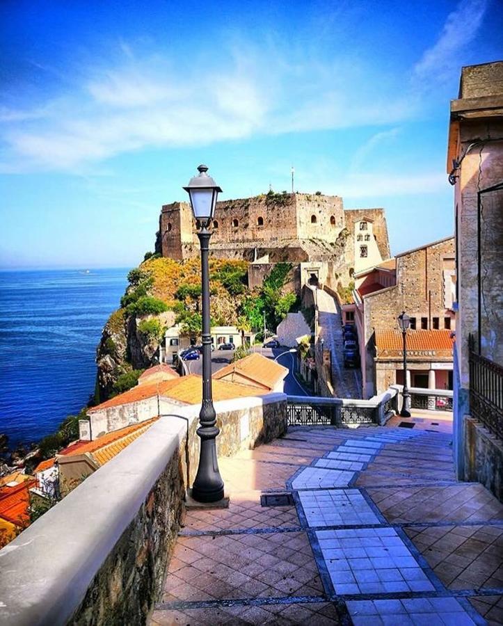 La Bastia Bed & Breakfast ชิลลา ภายนอก รูปภาพ